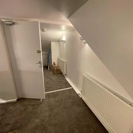 2 Bed 1St Floor Flat Near Centre Apartment Nottingham Exterior photo